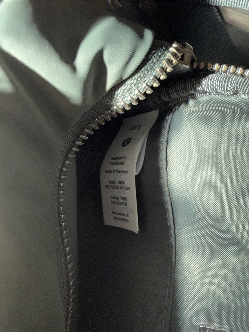 Lululemon Athletica Olive Green Camera Crossbody Bag - Picture 12 of 12